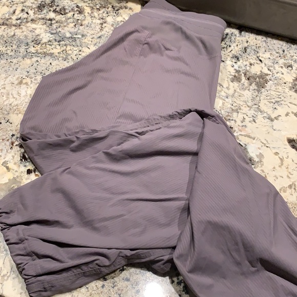 Lululemon Studio Dance - Unlined 32” - Picture 6 of 7